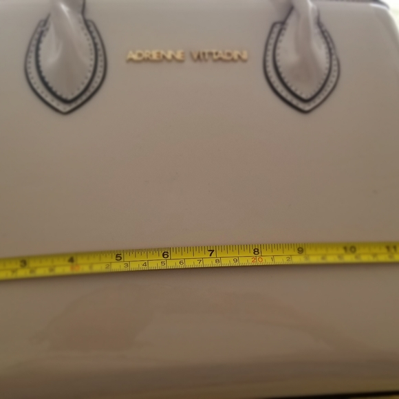 Adrienne Vittadini Crossbody - Picture 8 of 10